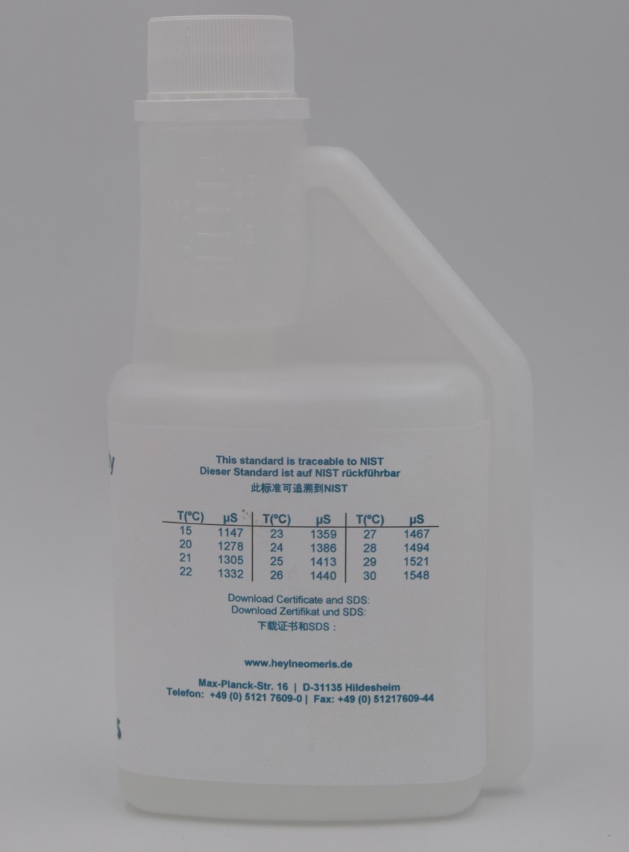 Leitfähigkeitskalibrierlösung, deutliche Beschriftung auf Flasche, praktische Dosierung durch Zusammendrücken, Kalibrierlösung für Elektroden