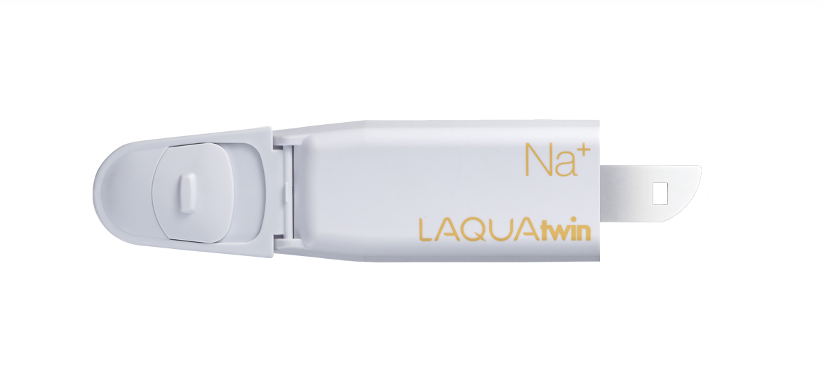 Horiba LAQUAtwin S022 Sodium Ion Replacement Sensor for Na-11 tester Horiba LAQUAtwin S022 Natrium‑Austauschsensor seitliche Ansicht mit Steckerende
