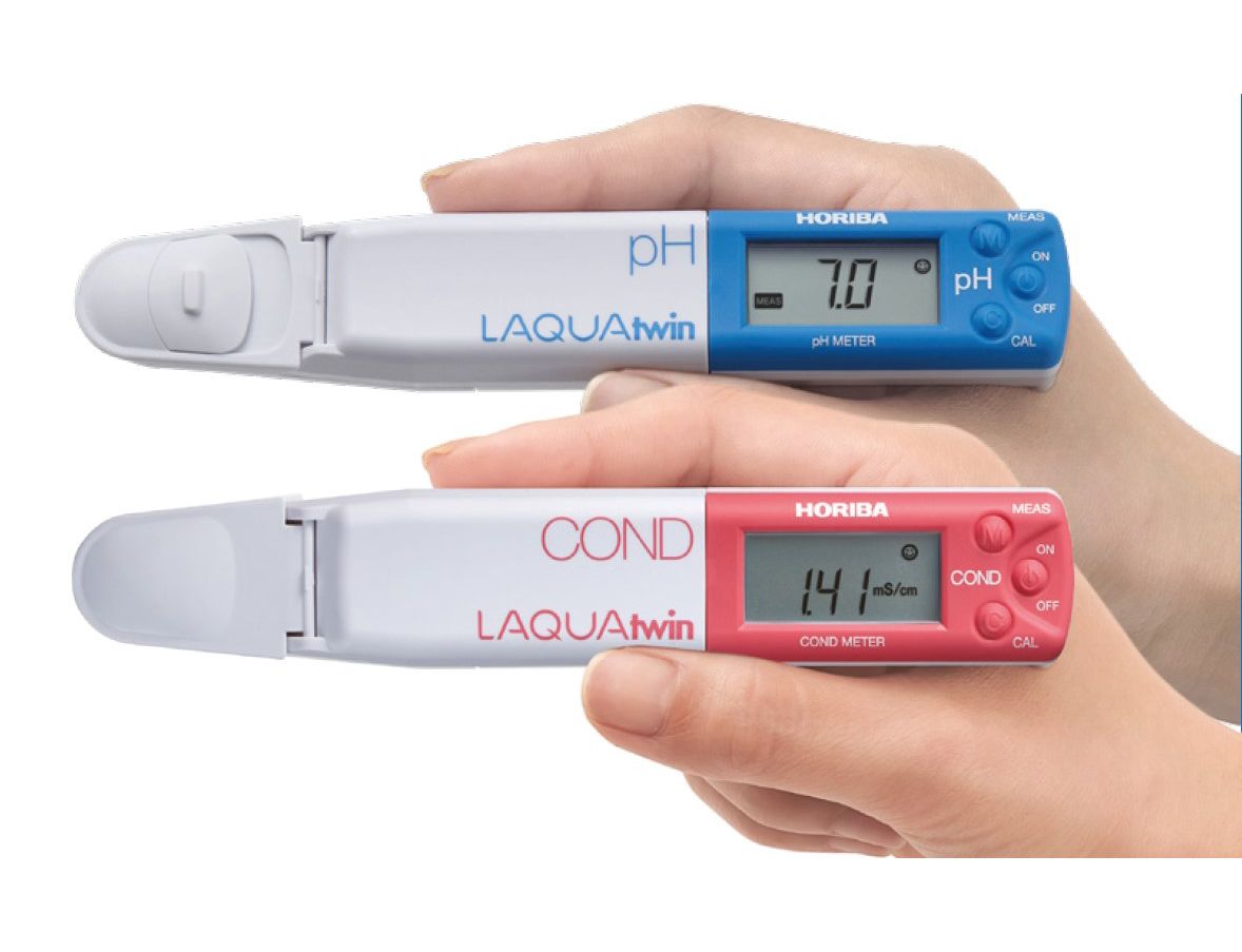 pH and Conductivity for Testing Acrylic Paint Films and Paper Supports